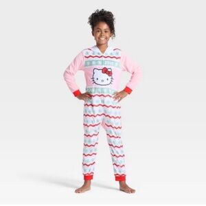 Hello Kitty full body with Hood Pj’s. Size XSmall 4/5